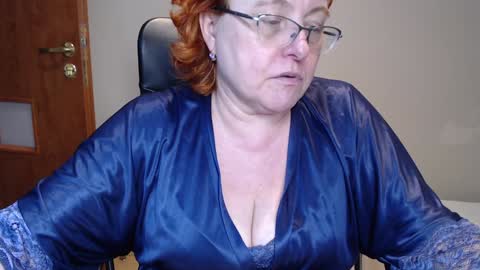 Snapshot of joannaandneighbour chatting on December 13, 2024, 1:22 pm Joanna and Greg online show from December 13, 2024, 1:22 pm