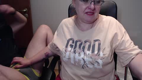 Snapshot of joannaandneighbour chatting on January 23, 2025, 8:13 pm Joanna and Greg online show from January 23, 2025, 8:13 pm