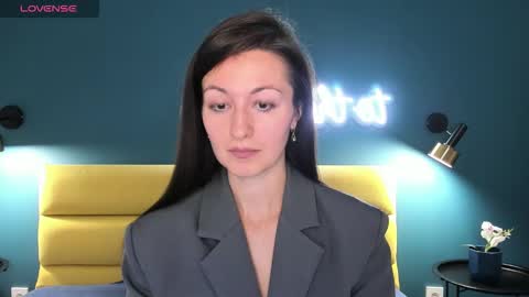 Snapshot of joannelson chatting on September 17, 2025, 1:29 am Joan online show from September 17, 2025, 1:29 am