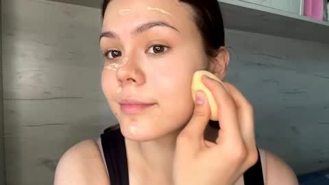 Snapshot of jodeesolarz chatting on April 10, 2026, 9:58 am Mila online show from April 10, 2026, 9:58 am