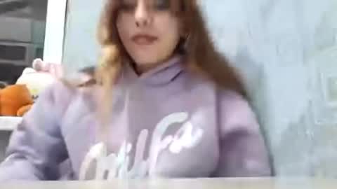 Snapshot of jodeewire chatting on November 10, 2025, 3:44 pm Jody online show from November 10, 2025, 3:44 pm