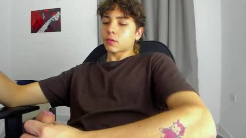 Snapshot of joe23___ chatting on October 15, 2025, 4:56 am Joe online show from October 15, 2025, 4:56 am