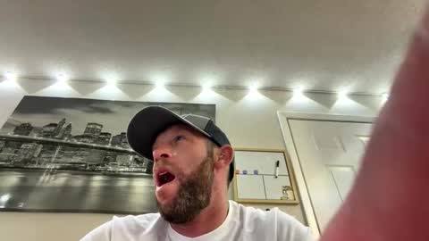 joe7168 online show from April 7, 2026, 2:01 am