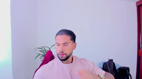 joe_esthetic online show from November 17, 2025, 2:01 pm