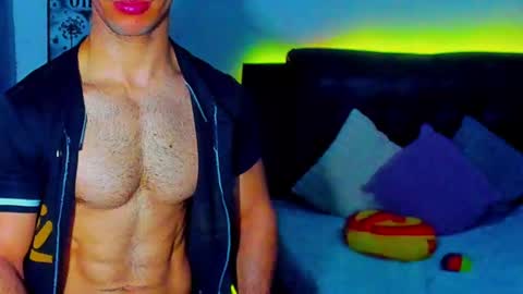 Snapshot of joel_ferreira chatting on February 21, 2025, 3:43 pm Joel online show from February 21, 2025, 3:43 pm