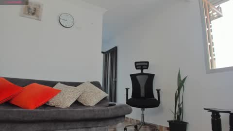 Snapshot of joelandalexa chatting on February 24, 2025, 8:14 pm joelandalexa online show from February 24, 2025, 8:14 pm