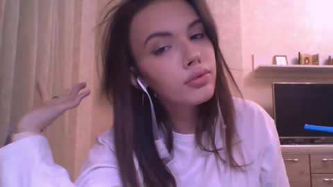 Jennifer online show from December 21, 2025, 9:00 pm