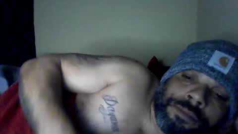 joelsantiagovazquez83 online show from September 17, 2025, 1:51 am