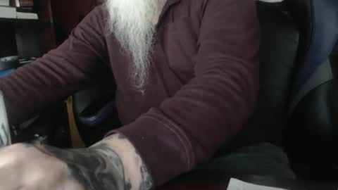 joeyzzz1 online show from April 9, 2026, 10:04 pm