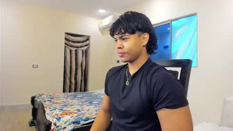 Snapshot of johan_beley_7k chatting on January 2, 2025, 1:51 pm Johan Beley online show from January 2, 2025, 1:51 pm