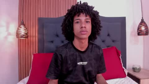 Johan  online show from April 14, 2026, 11:38 am