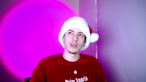 johan_parker222 online show from December 17, 2025, 9:21 pm