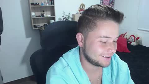 Snapshot of johanleonsweetboy chatting on March 12, 2025, 12:20 am JOHAN independient model online show from March 12, 2025, 12:20 am