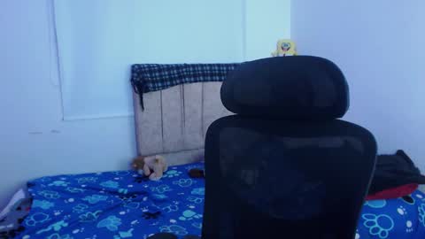 Snapshot of johanleonsweetboy chatting on September 17, 2025, 5:25 pm JOHAN independient model online show from September 17, 2025, 5:25 pm