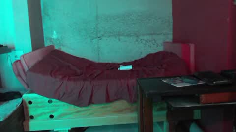 Snapshot of johanna_obey_you chatting on March 7, 2025, 4:46 am Johanna Sweet online show from March 7, 2025, 4:46 am