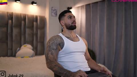 john online show from November 21, 2025, 9:02 pm