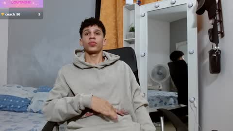 Snapshot of john_ssnow29 chatting on January 13, 2025, 8:48 pm john_ssnow29 online show from January 13, 2025, 8:48 pm