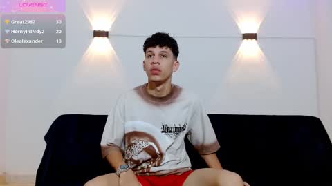 Snapshot of john_ssnow29 chatting on September 15, 2025, 11:54 am john_ssnow29 online show from September 15, 2025, 11:54 am