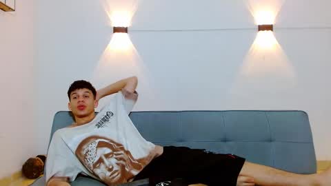 john_ssnow29 online show from January 8, 2026, 11:34 am