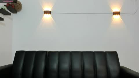 john_ssnow29 online show from April 10, 2026, 9:03 am