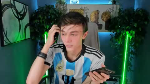 John online show from November 12, 2025, 11:54 am