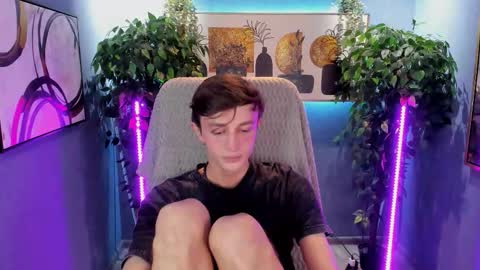 John online show from November 29, 2025, 1:14 pm