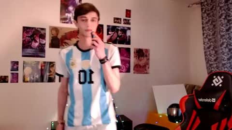 john_winx online show from May 23, 2026, 4:11 pm