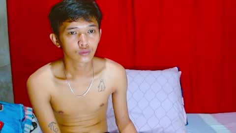 JohnXxx online show from May 17, 2026, 11:17 am