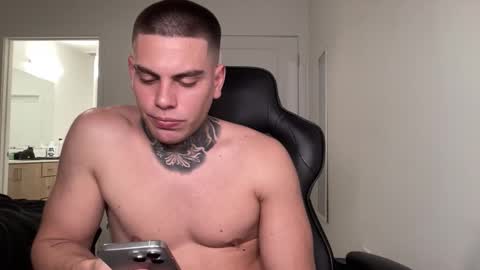 JAXX online show from October 12, 2025, 2:21 am