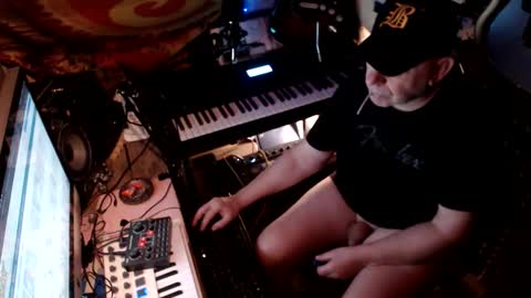 johnfeelgood004 online show from January 19, 2026, 5:00 am