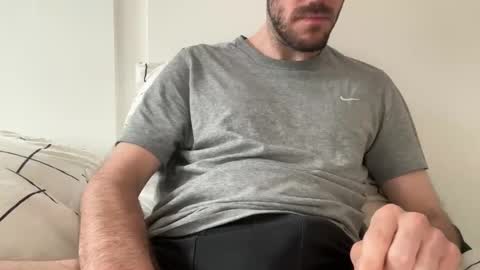 Snapshot of johnhard1987 chatting on September 16, 2025, 9:10 am johnhard1987 online show from September 16, 2025, 9:10 am