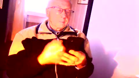 johnjohn6226 online show from January 5, 2025, 2:30 pm