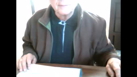 johnjohn6226 online show from October 28, 2025, 1:25 pm