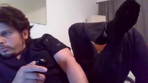 Snapshot of johnjohn90909 chatting on October 3, 2025, 2:08 am johnjohn online show from October 3, 2025, 2:08 am