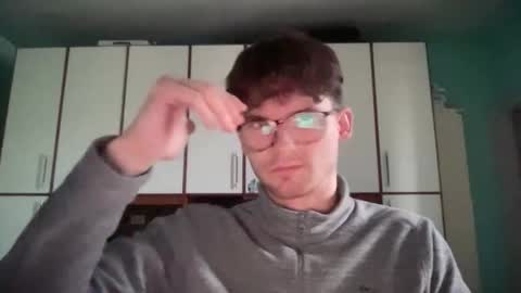 Johnny online show from December 18, 2025, 9:59 am