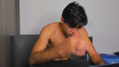 johnny_bravo777 online show from February 12, 2025, 3:07 am