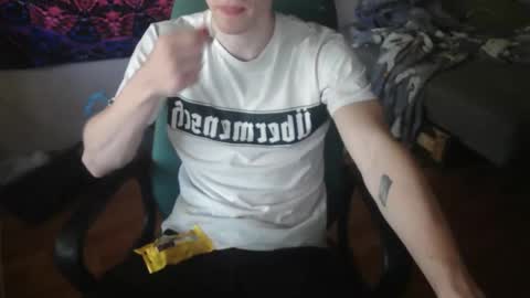 Johnny online show from September 9, 2025, 7:41 am