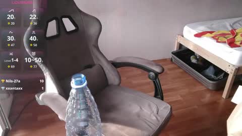 Johnny online show from April 1, 2026, 1:41 pm