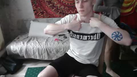 Snapshot of johnny_positive chatting on July 17, 2026, 8:54 am Johnny online show from July 17, 2026, 8:54 am