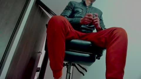 Johnny online show from April 6, 2026, 9:05 pm