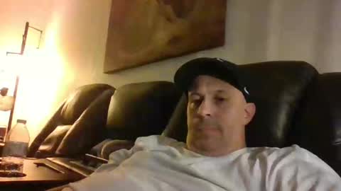 Snapshot of johnnycb7 chatting on November 10, 2025, 6:51 pm johnnycb7 online show from November 10, 2025, 6:51 pm