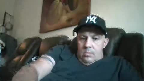 Snapshot of johnnycb7 chatting on December 1, 2025, 6:35 pm johnnycb7 online show from December 1, 2025, 6:35 pm