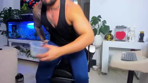 JOHNNY online show from October 9, 2025, 12:41 am