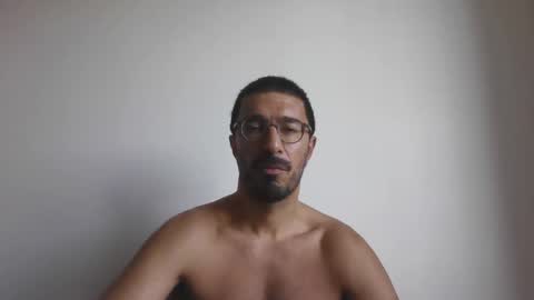 Snapshot of johnparis7575 chatting on September 30, 2025, 10:42 am Johnfrench online show from September 30, 2025, 10:42 am