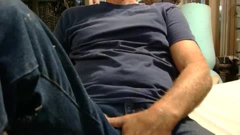 Snapshot of johnstrong699 chatting on September 15, 2025, 1:00 pm johnstrong online show from September 15, 2025, 1:00 pm