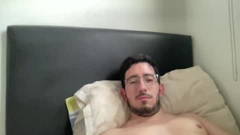 Snapshot of johnukber chatting on May 12, 2026, 5:43 pm John Ukber online show from May 12, 2026, 5:43 pm