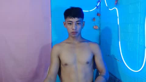 Snapshot of johnydestroyer chatting on February 24, 2025, 12:20 am johnydestroyer online show from February 24, 2025, 12:20 am