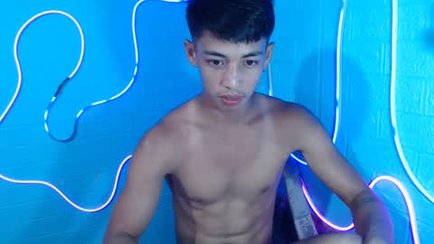 Snapshot of johnydestroyer chatting on March 4, 2025, 11:19 am johnydestroyer online show from March 4, 2025, 11:19 am