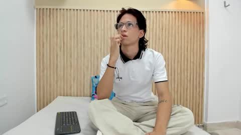 Snapshot of johss_shane chatting on November 22, 2025, 12:04 pm JOHSS online show from November 22, 2025, 12:04 pm