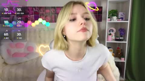 Paula online show from March 12, 2025, 2:52 am